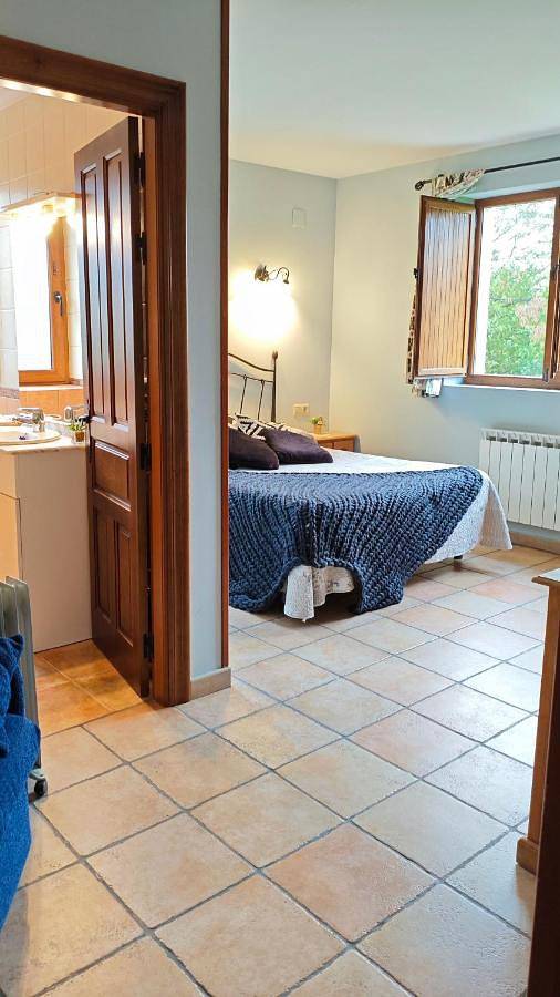 Casa rural con piscina para 4 personas, con vistas y jardín además de piscina y piscina para niños, Se admiten mascotas en Cantabria - 2