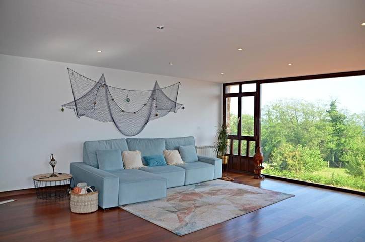 Chalet para 8 personas, con piscina además de vistas y jardín en Comarca de Oriente - 4