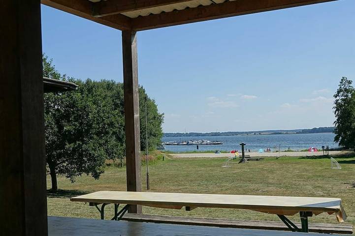 Blockhütte für 3 Personen, mit Terrasse und Garten am Fleesensee - 3