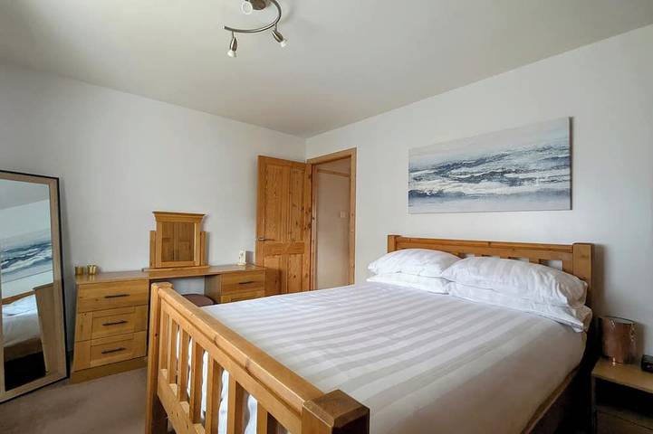 Bungalow con 3 camere da letto ..... Vicino al centro città .... Parcheggio gratuito! in Inverness, Highlands