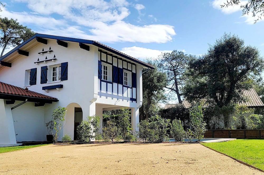 Villa for 8 People in Hossegor, Dax region