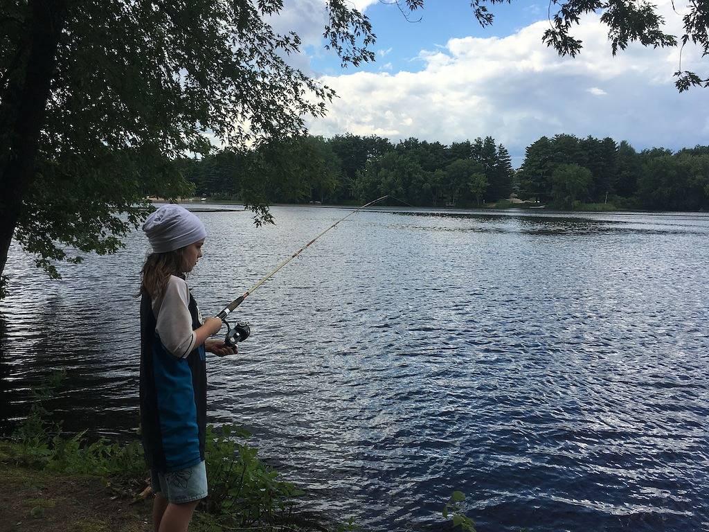 Private Lake in der Nähe von Castle Rock, Wi Dells, Atv, Fisch, Golf, Wandern, Schwimmen, Haustiere in Arkdale, Adams County (WI)