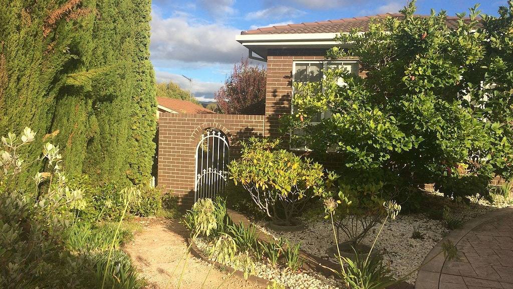 Ganze Wohnung, Haustierfreundlich, ein Zuhause in der Ferne in Canberra, Australian Capital Territory