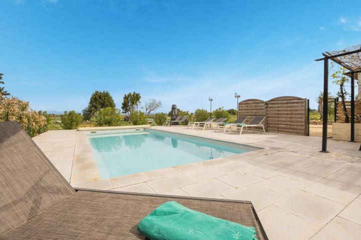 Location de vacances pour 10 personnes, avec jacuzzi ainsi que piscine et jardin à Ouveillan - 3