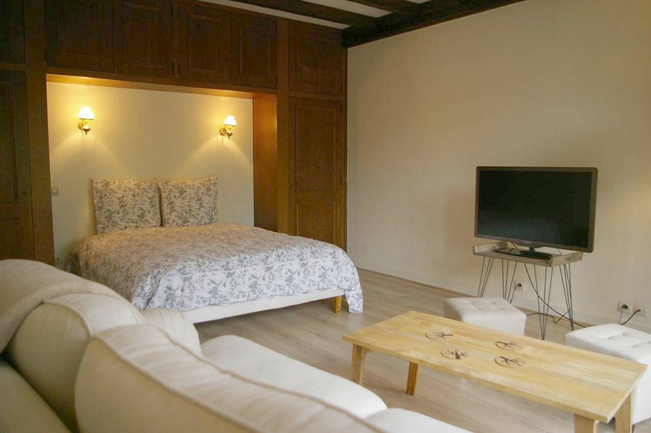 Appartement entier, Juniper House in Vulaines-sur-Seine, Seine-et-Marne