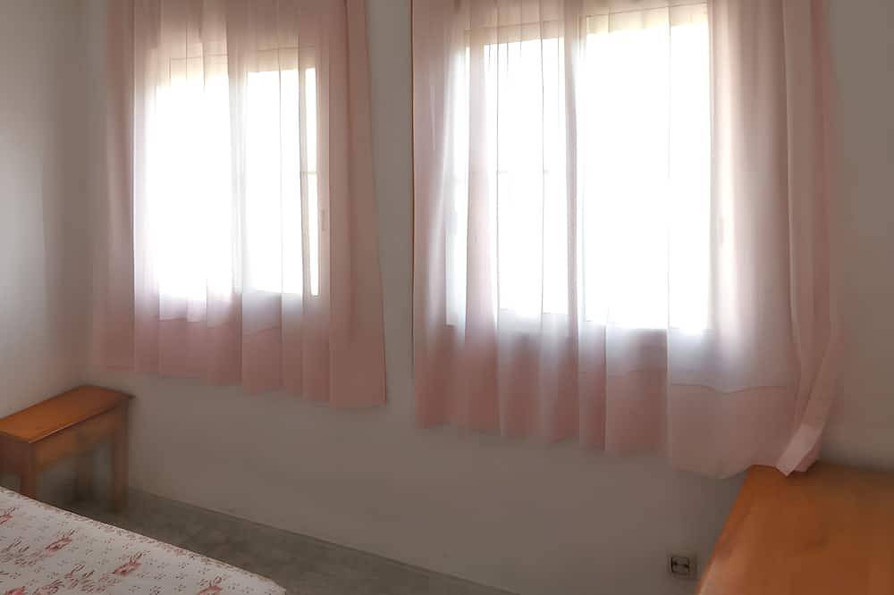 Entire apartment, Homerez - Apartment L'Eucaliptus in Amposta, Delta de l'Ebre