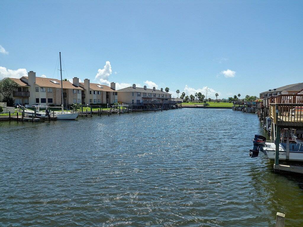Neu renoviertes Stadthaus am Wasser / Strandnähe in North Padre Island, Corpus Christi