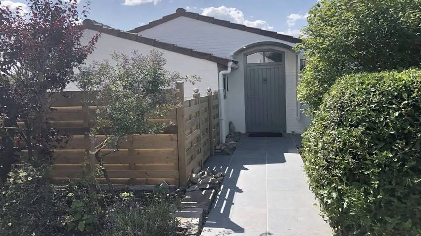 Gîte pour 4 personnes, avec piscine et jardin dans Adinkerke