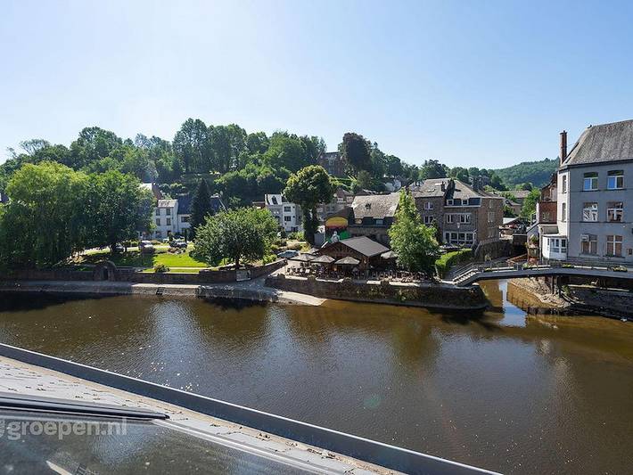Location de vacances pour 7 personnes, avec terrasse ainsi que jacuzzi et balcon/terrasse à La Roche-en-Ardenne - 3