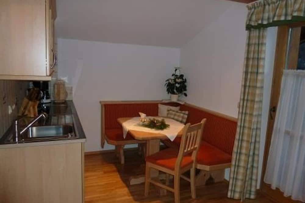 Ganze Wohnung, Appartement Talblick - Bergbauernhof Neuhaus in Hüttschlag, Ski Amadé