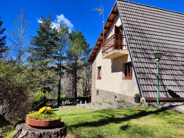 Gîte pour 6 personnes, avec jardin et vue à Camprodon