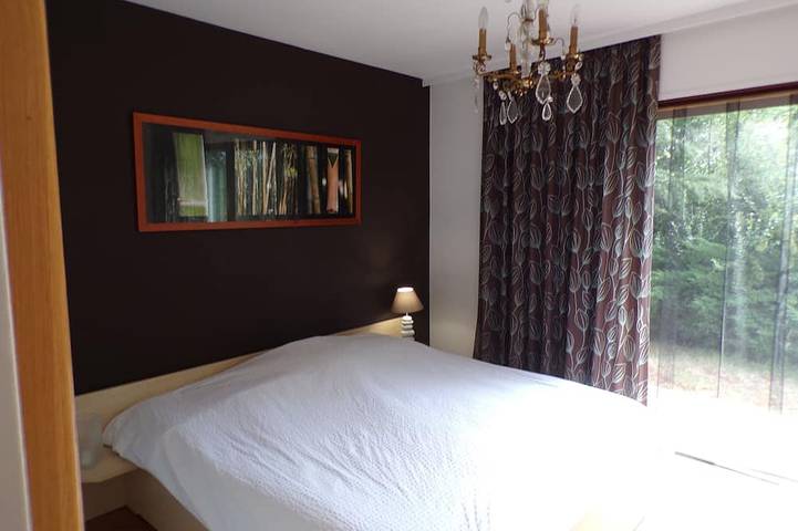 Location de vacances pour 10 personnes, avec terrasse et jardin à Coux - 4