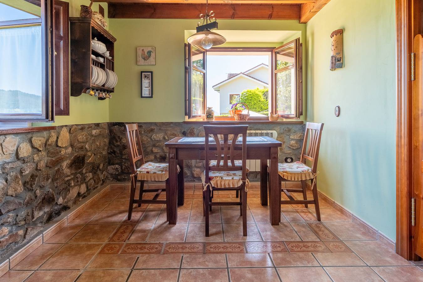 Ferienhaus 'Paz Y Tranquilidad' mit Bergblick, Gemeinschaftsterrasse und Wi-Fi in Villamayor (Piloña), Piloña