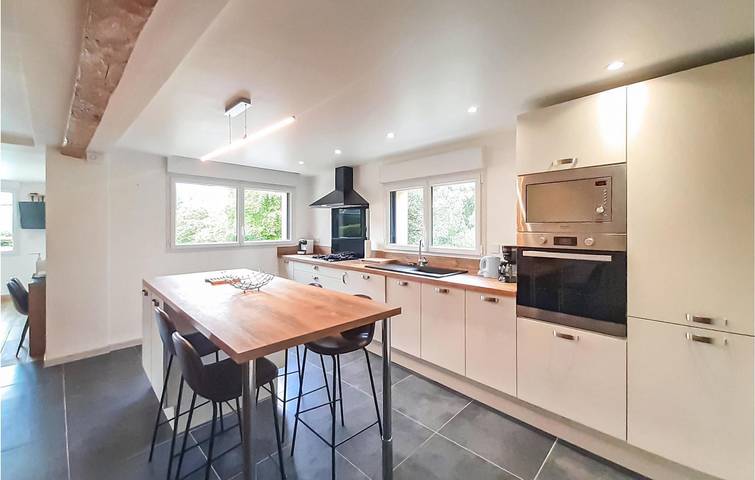 Whirlpool Garden Retreat mit WiFi & Parkplatz | 1000m von Ledinghem in Ledinghem, Saint-Omer und Umgebung