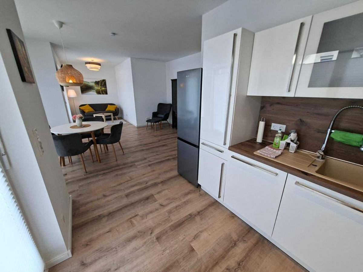 Ganze Wohnung, Apartment Villa Brieselang in Brieselang, Havelland
