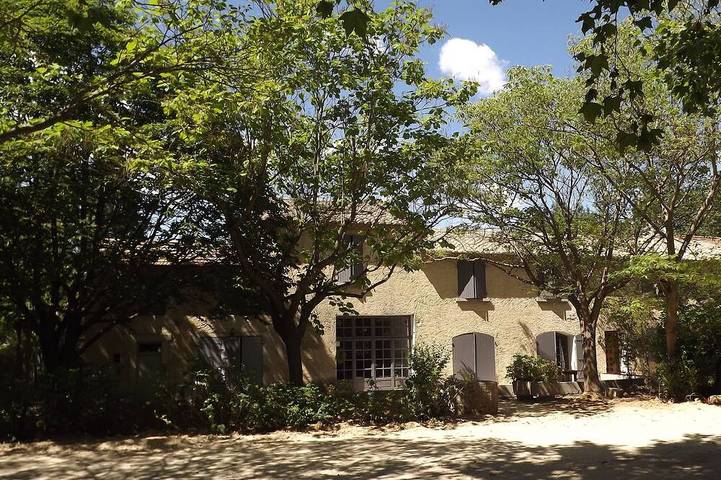 Maison d’hôte pour 4 personnes, avec Jardin et Piscine