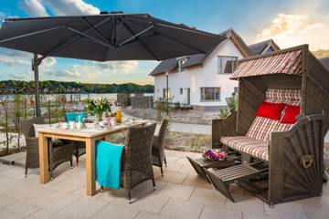 Ferienwohnung für 2 Personen, mit Terrasse und Ausblick sowie Seeblick, mit Haustier in Heiligenhafen