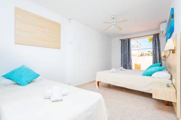 Hotel in Cala d'Or, Santanyí für 3 