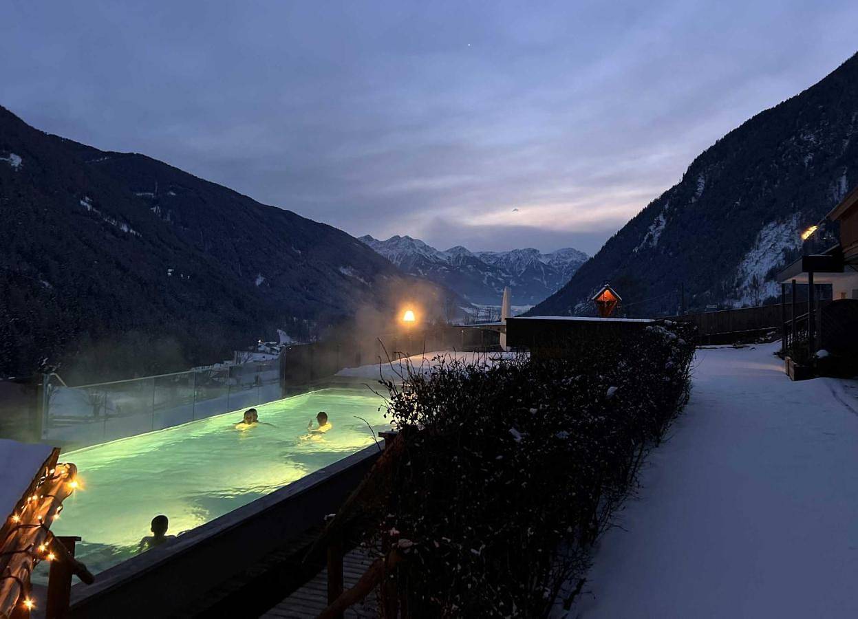 Ganze Wohnung, Three-Bedroom Apartment with Balcony in Antholz, Rasen-Antholz