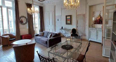 Gîte pour 2 personnes, avec vue dans Cathedrale Saint Andre De Bordeaux