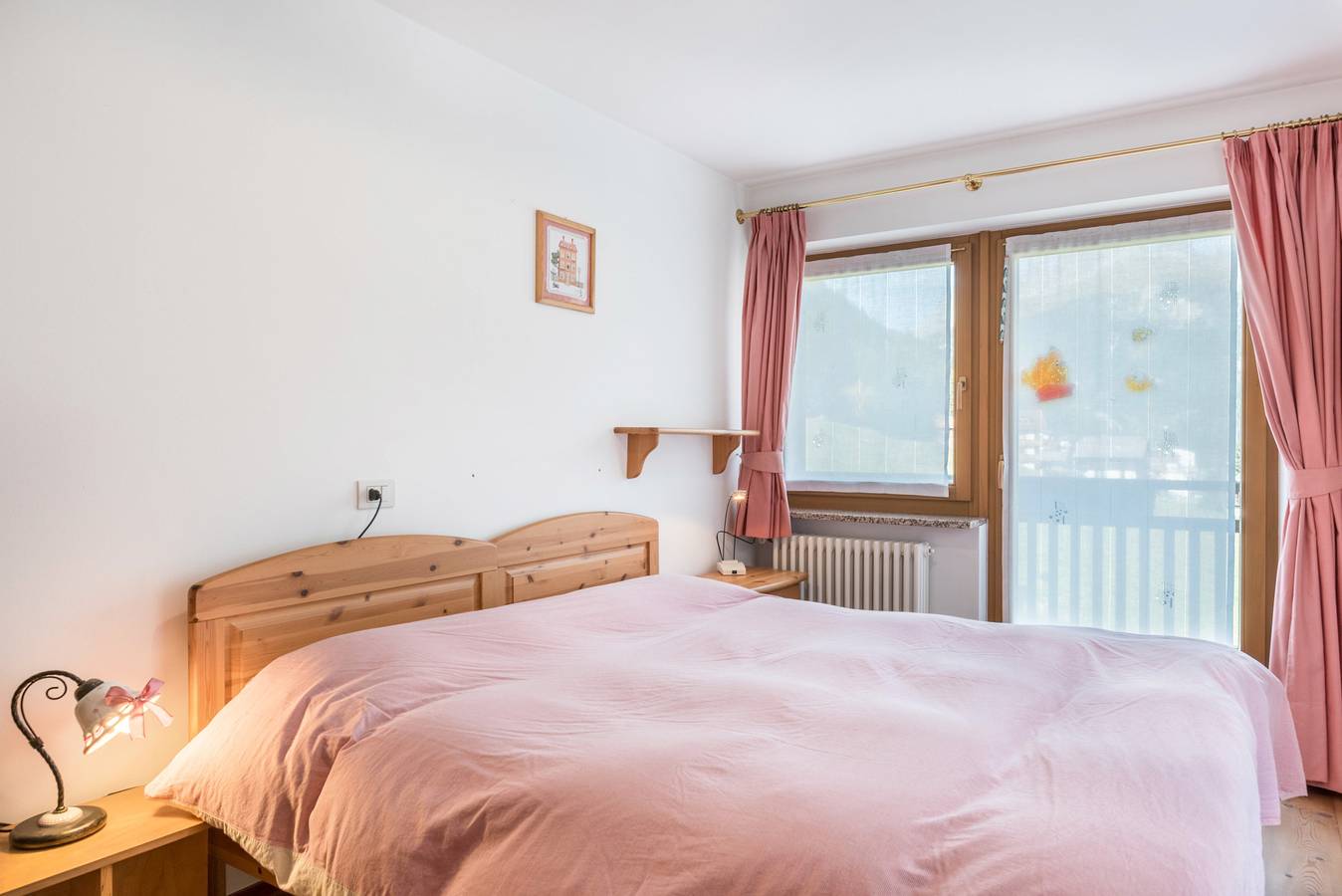 Ganze Wohnung, Ferienwohnung "Casa Loretta" mit Bergblick, Balkonen und Wlan in Alba (Canazei), Canazei