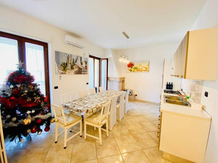 Gîte pour 17 personnes, avec balcon, animaux acceptés à Noicàttaro - 3