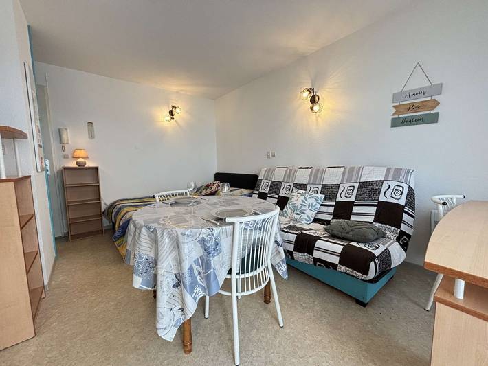 Gîte pour 3 personnes, avec Piscine et Vue sur le lac dans Port des Minimes