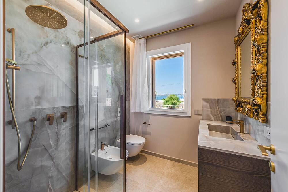 5E Villa Charme - Vista Mare & Ortigia Island- Whirpool on roof Terrace in Syrakus, Syrakus Provinz