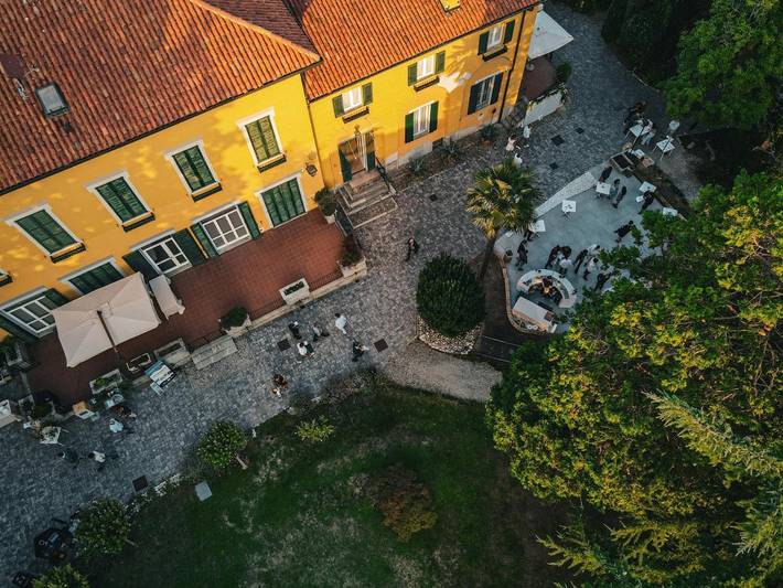 Maison d’hôte pour 4 personnes, avec jardin et vue, animaux acceptés à Fino Mornasco