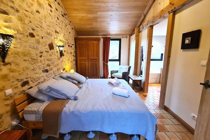 Location de vacances pour 8 personnes, avec jardin et terrasse à Saint-Laurent-la-Vallée - 3