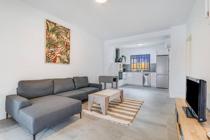 Chalet para 6 personas, con jardín y piscina además de jacuzzi y piscina para niños en Maspalomas
