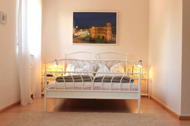 Ferienwohnung für 4 Personen, mit Terrasse und Garten in Trier