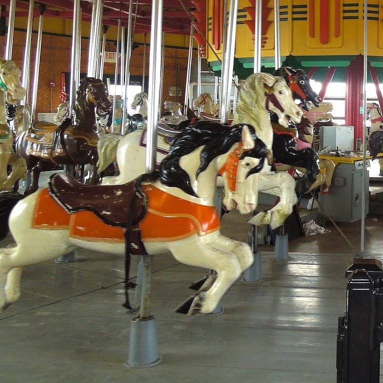 Easton's Beach House: Zentrale Klimaanlage und nur wenige Schritte vom Strand entfernt! in Middletown, Newport County