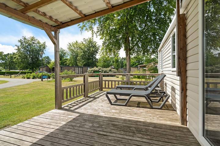 Camping für 4 Personen, mit Seeblick und Balkon/Terrasse sowie Terrasse in der Veluwe - 2