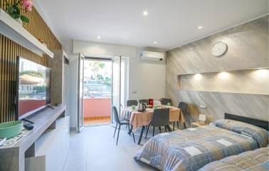 Vacation Apartment for 5 Guests in San Remo, Sanremo Municipality, Picture 1