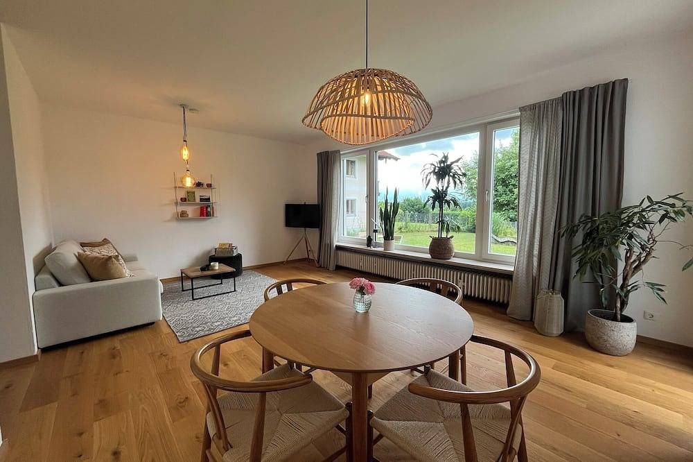 Ganze Wohnung, Idyllische Wohnung mit Bergblick nahe Simssee & Chiemsee in Stephanskirchen, Landkreis Rosenheim