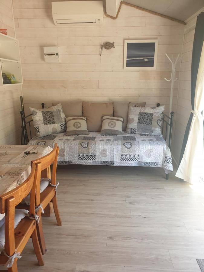 Location de vacances pour 4 personnes, avec vue ainsi que piscine et jardin, adapté aux familles à Le Martinet - 4