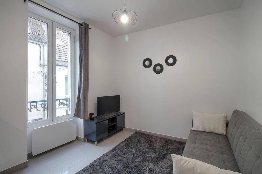 Appartement entier, One-Bedroom Apartment in Lagny-sur-Marne, Seine-et-Marne