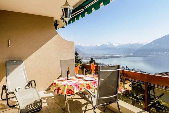 Ferienwohnung für 3 Personen, mit Balkon und Sauna, mit Haustier in Orselina