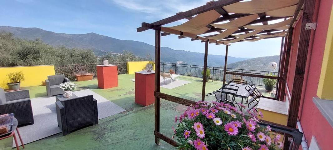 Gîte pour 5 personnes, avec vue et jardin à Lucinasco - 2