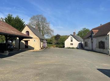 Gîte pour 5 personnes, avec jardin et vue, adapté aux familles à Saint-Vincent-du-Lorouër