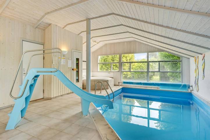 Ferienhaus für 10 Personen, mit Sauna und Whirlpool sowie Garten und Terrasse in Marielyst - 3