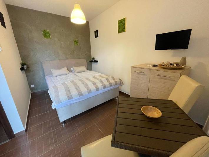 Ferienwohnung für 2 Personen, mit Garten und Pool in Plattensee Ostufer - 2