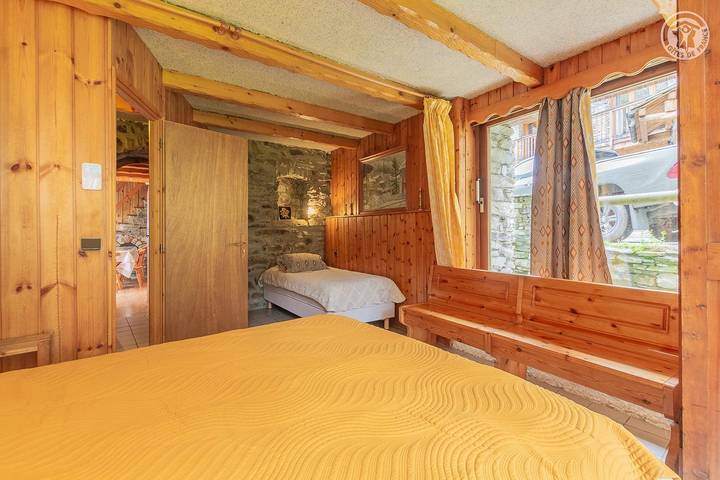 Le Turia - Gentiane in Val-d'Isère, Massif de la Vanoise