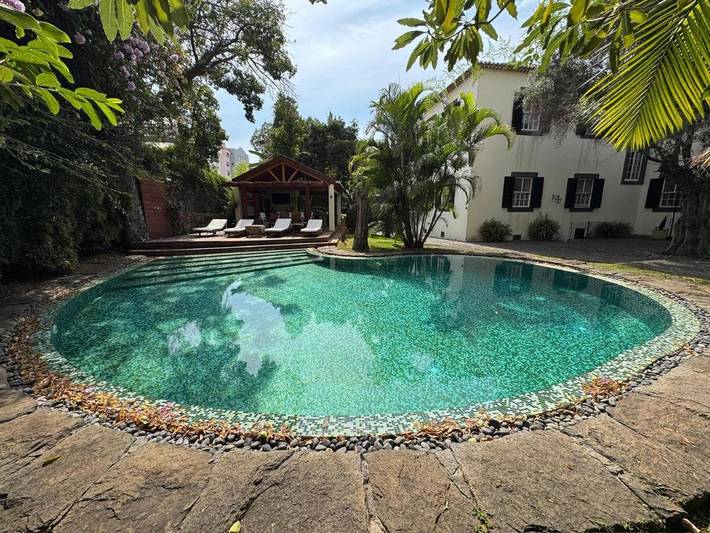 B&B für 2 Personen, mit Balkon und Terrasse sowie Garten und Pool auf Madeira