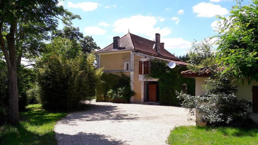 Location de vacances pour 10 personnes, avec jardin ainsi que vue et piscine à Saint-Vallier - 4