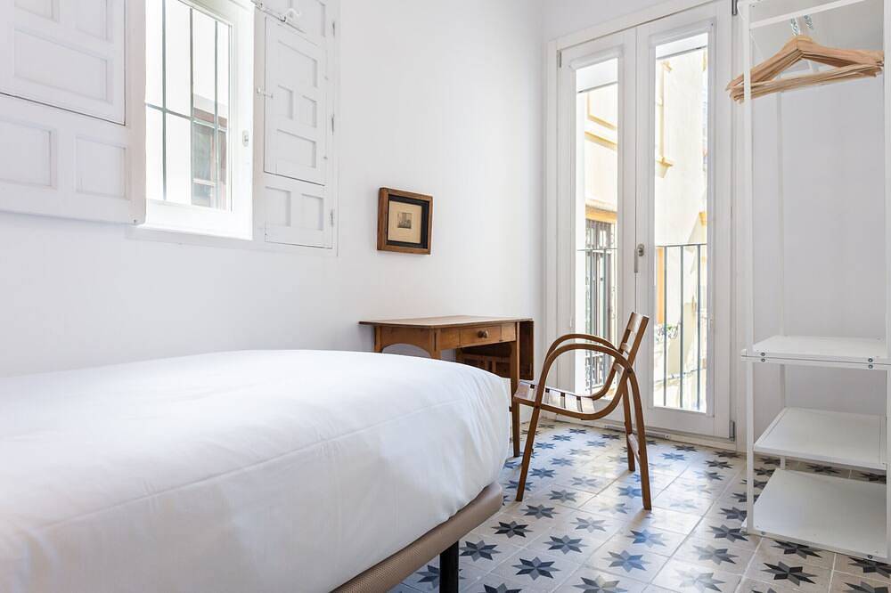 Ganze Wohnung, Central apartment for 3 with a terrace in Casco Antiguo, Sevilla