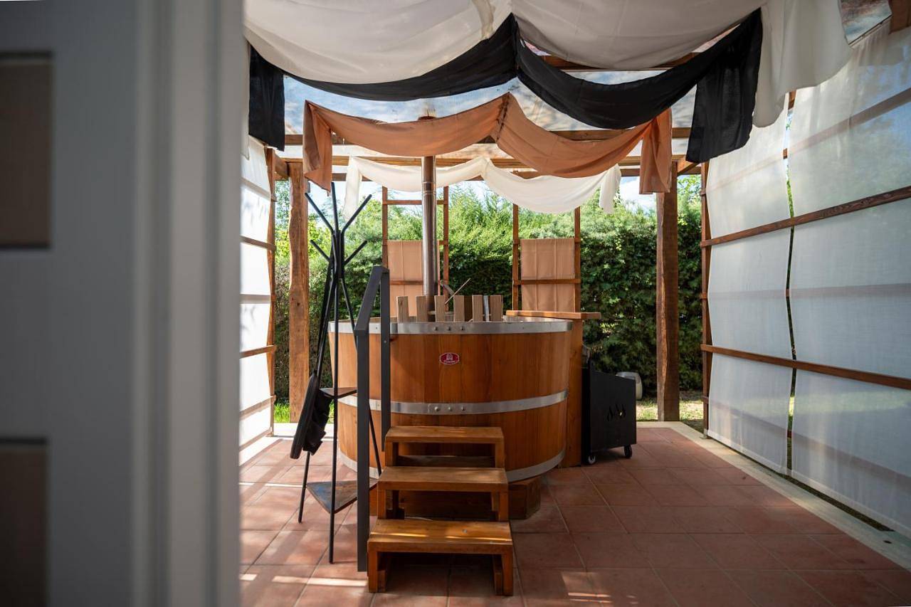 Rifugio divino Dormire in una botte - Wine Barrel stay near Rome in Rieti, Rieti Provinz