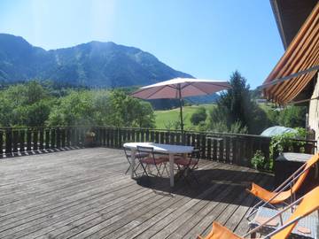 Gîte pour 5 personnes, avec terrasse et jacuzzi dans La Sambuy-Seythenex