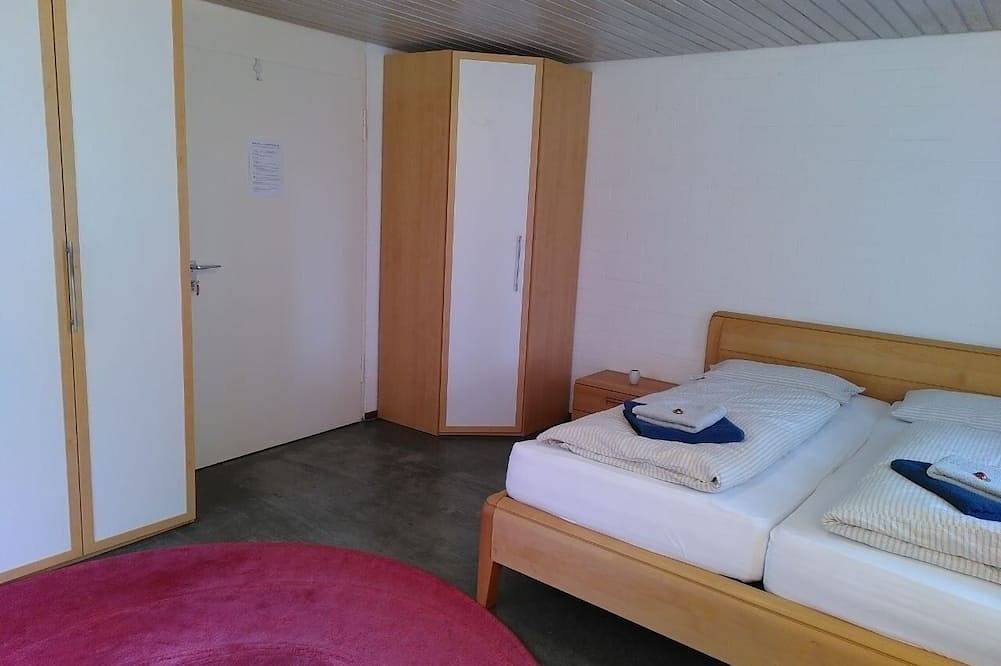 Ganze Wohnung, Doppelzimmer für 4 Gäste mit 17m² in Gomadingen in Gomadingen, Neckar-Alb